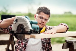 Quali lavorazioni puoi realizzare con una fresa per legno? Scopri le possibilità!