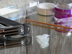Manicure fai-da-te: come usare le forbicine per cuticole come un professionista
